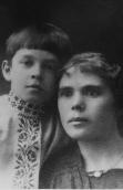 Прасковья Кирий с сыном (1916 г.)