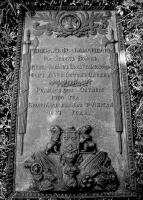 Чавунна плита на могилі Ф.В.Остен-Сакена