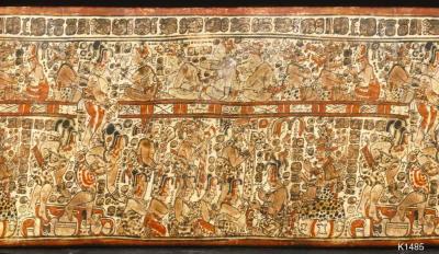 Боги на небесах (верхній ряд) та обряд із жінкамиперед ідолом на землі (нижній… Боги на небесах (верхній ряд) та обряд…