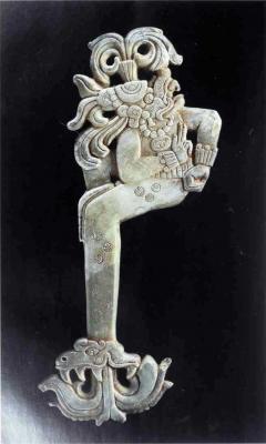 Іл. 160: “Карлик-скіпетр”, що зображує К’авііля.Музей мистецтв Прінстонського… Іл. 160: “Карлик-скіпетр”, що зображує…