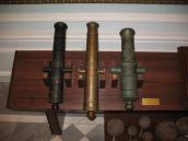 Рис. 2.4.2.3.20. Гармати XVII ст. – так звані колубрини, музей Б.… Рис. 2.4.2.3.20. Гармати XVII ст. –…