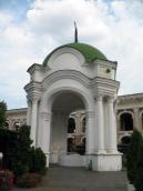 Рис. 2.4.2.4.10. Фонтан «Самсон» реконструкція 1970-х рр., суч. вигляд, 2014 р. Рис. 2.4.2.4.10. Фонтан «Самсон»…