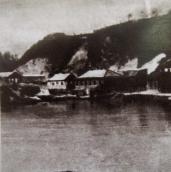 Рис. 2.7.5.31. Урочище Вовчий яр на Подолі, 1920-ті рр. Дерев'яні та побілені… Рис. 2.7.5.31. Урочище Вовчий яр на…